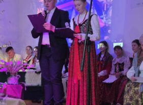 „Nikt nie porzuca ziemi, z której wyrasta”