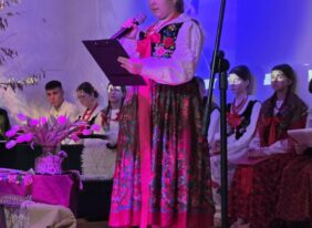 „Nikt nie porzuca ziemi, z której wyrasta”