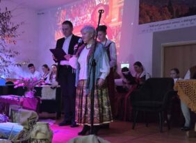 „Nikt nie porzuca ziemi, z której wyrasta”