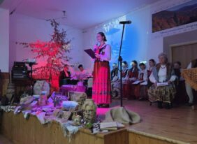 „Nikt nie porzuca ziemi, z której wyrasta”