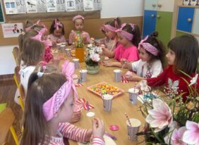 Dzień Kobiet  i Dzień Chłopaka w przedszkolu