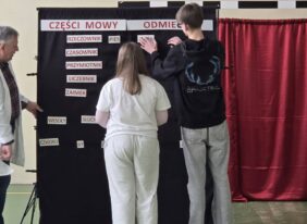 Teatralne spotkanie z gramatyką