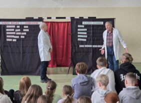 Teatralne spotkanie z gramatyką