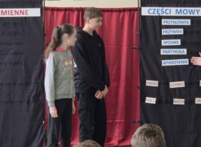 Teatralne spotkanie z gramatyką